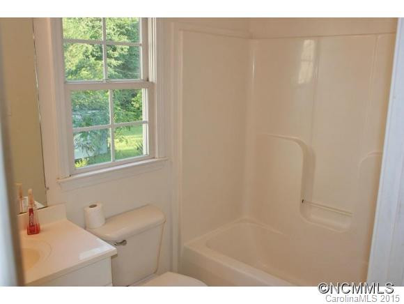 526 POORS FORD ROAD - Photo 7