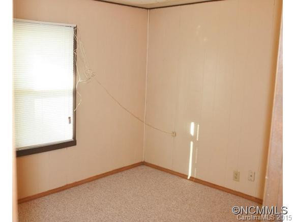 526 POORS FORD ROAD - Photo 8