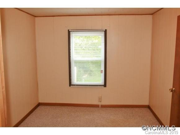 526 POORS FORD ROAD - Photo 9