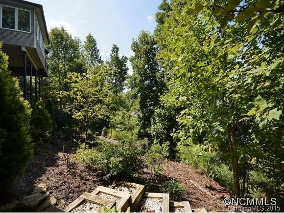 110 JENNY LIND DRIVE - Photo 22
