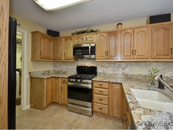 110 JENNY LIND DRIVE - Photo 7