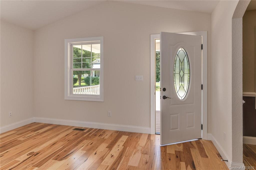 152 Marietta Street - Photo 2