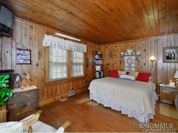 588 Green Valley Road - Photo 15