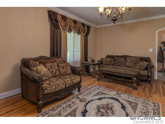 91 Richmond Hill Drive - Photo 3