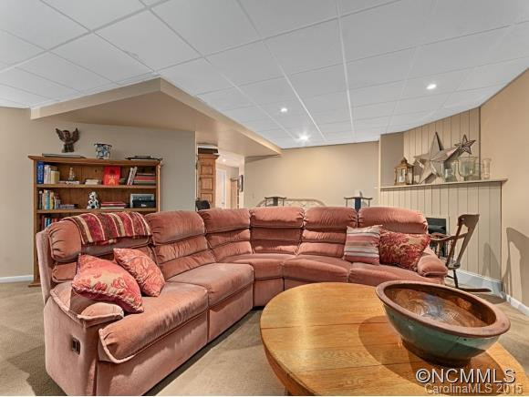 725 GREENWOOD DRIVE - Photo 18