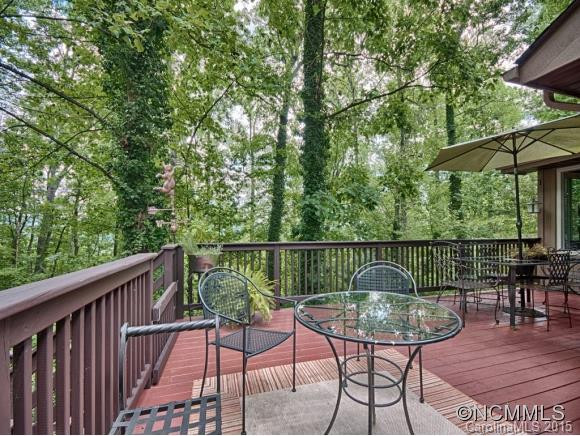 725 GREENWOOD DRIVE - Photo 23