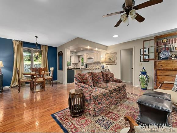 725 GREENWOOD DRIVE - Photo 6