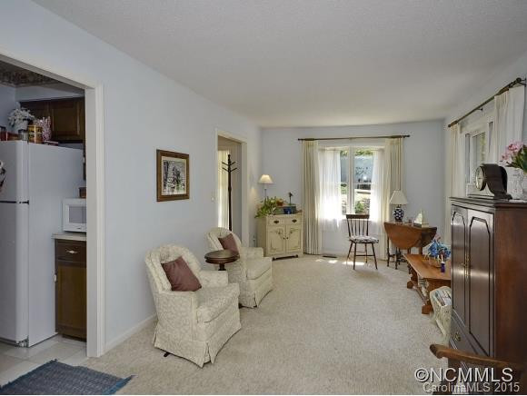 145 SURRY LANE - Photo 4