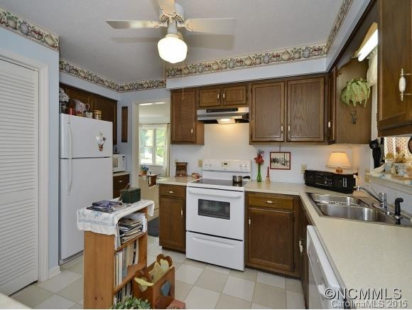 145 SURRY LANE - Photo 7
