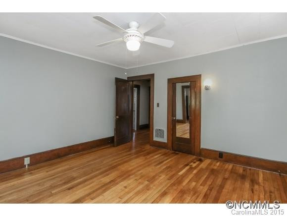33 Madeline Ave - Photo 11