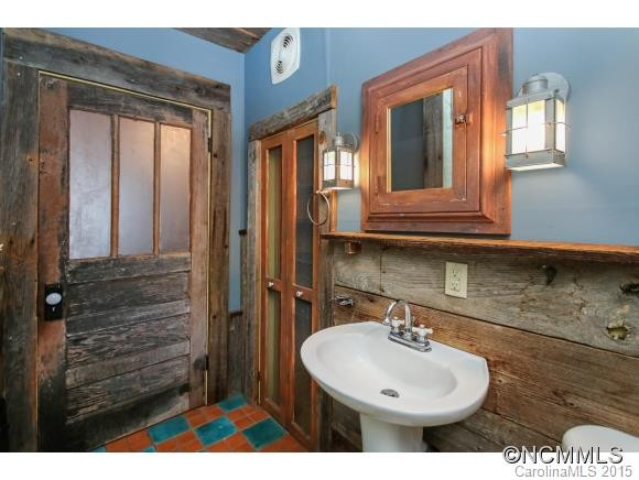 33 Madeline Ave - Photo 14