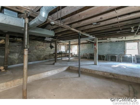 33 Madeline Ave - Photo 16
