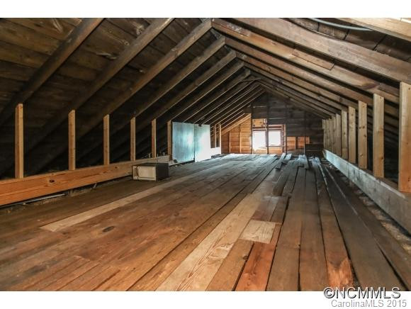 33 Madeline Ave - Photo 17