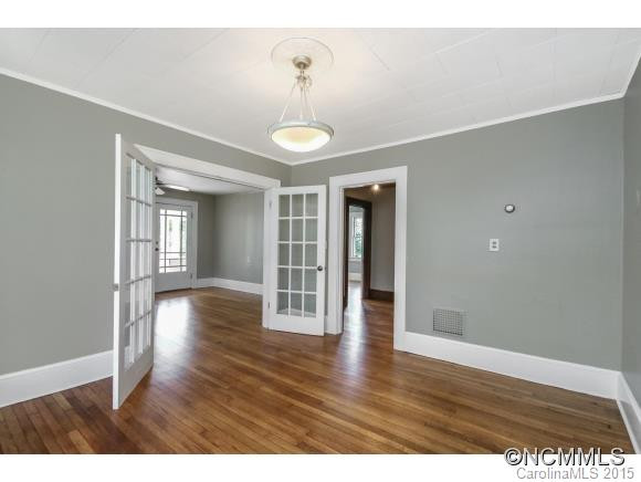 33 Madeline Ave - Photo 3