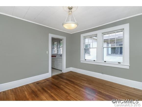 33 Madeline Ave - Photo 4