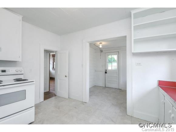 33 Madeline Ave - Photo 6
