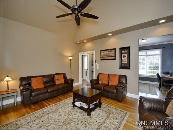 55 BOWENTERRA DRIVE - Photo 4