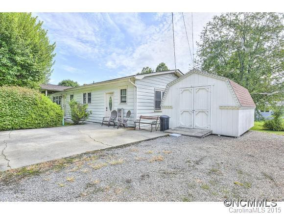395 Tarheel Drive - Photo 2