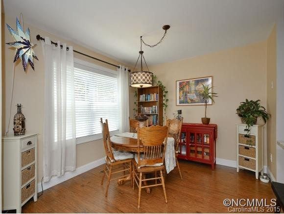 9 ASBURY COTTAGE DR - Photo 5