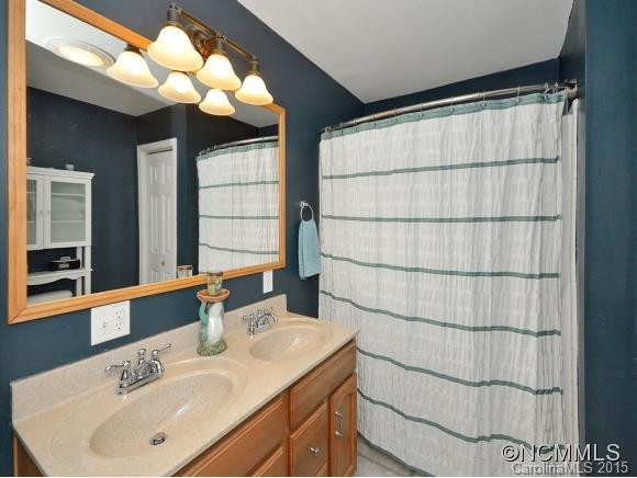 9 ASBURY COTTAGE DR - Photo 9