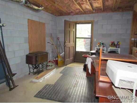 208 Sunset Drive - Photo 13
