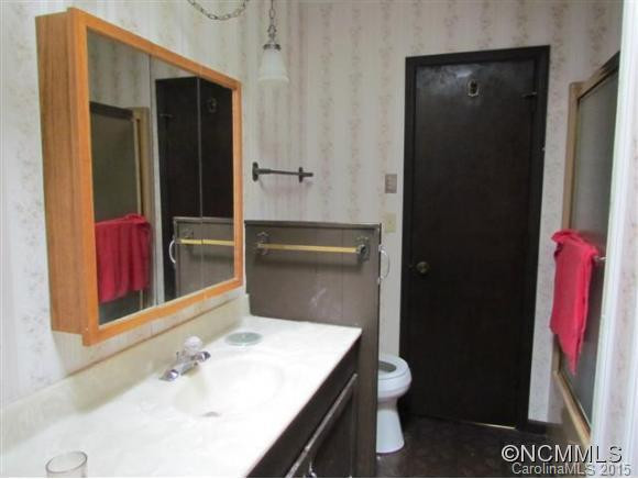 208 Sunset Drive - Photo 8