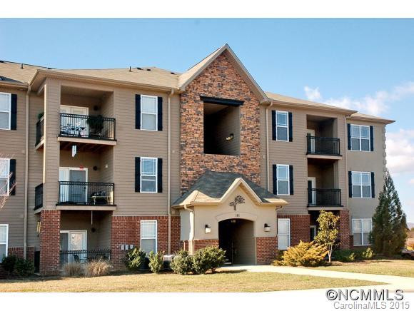 181 Brickton Village Cir, #106