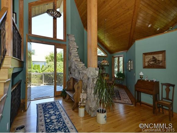 42 DAKOTA COURT - Photo 2