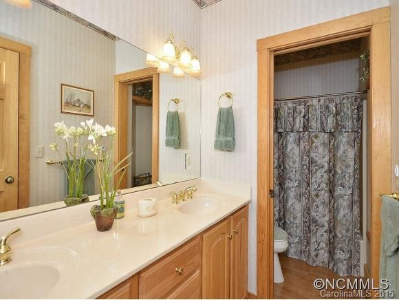 42 DAKOTA COURT - Photo 21