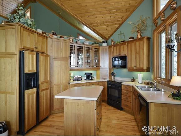 42 DAKOTA COURT - Photo 10