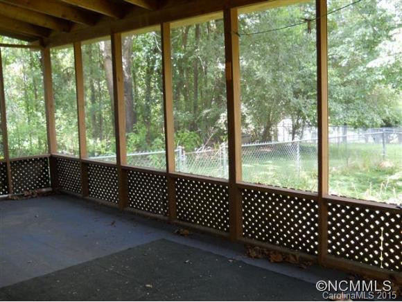 25 W. Silverleaf Drive - Photo 2