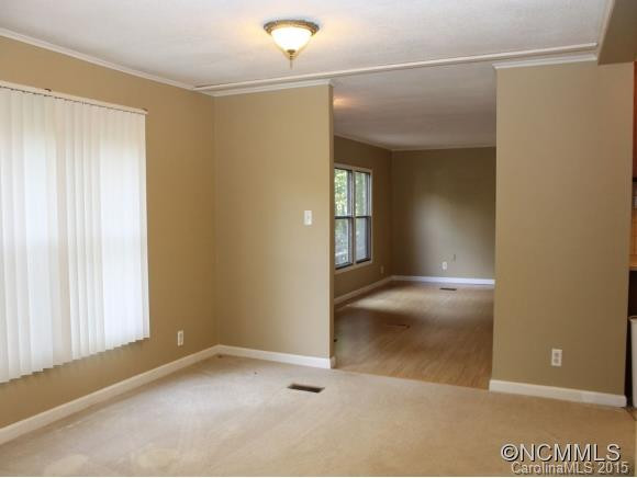 243 Montgomery Place - Photo 4