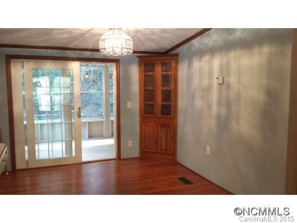 33 Robin Lane - Photo 4