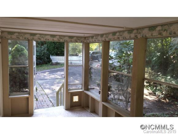 33 Robin Lane - Photo 8