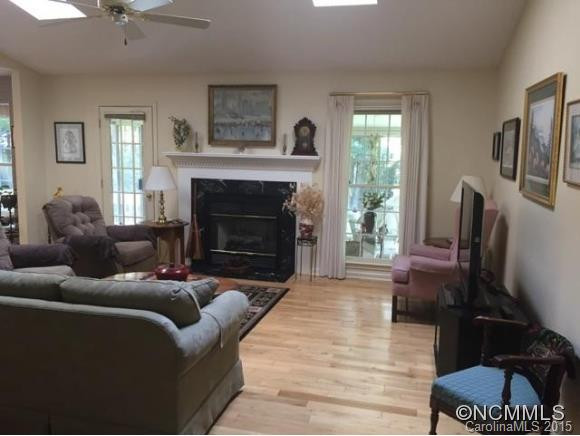 106 Southwick Court - Photo 2