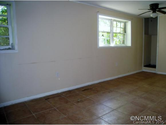 199 Columbia Circle - Photo 11