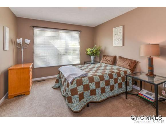 24 Newberry Drive - Photo 12