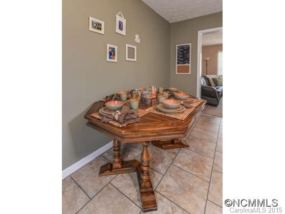 24 Newberry Drive - Photo 8