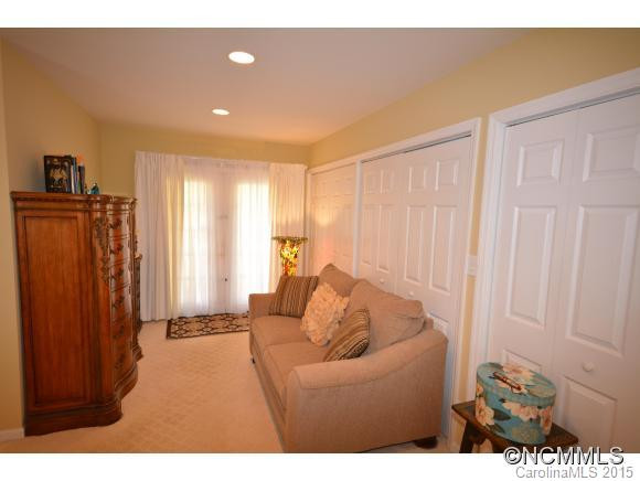 13 Evelake Drive - Photo 11