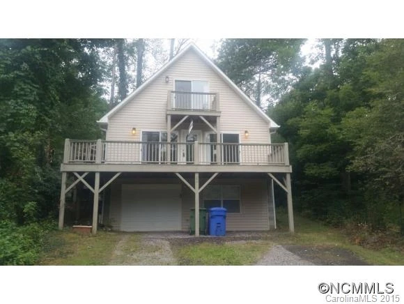 28 Haw Creek Circle