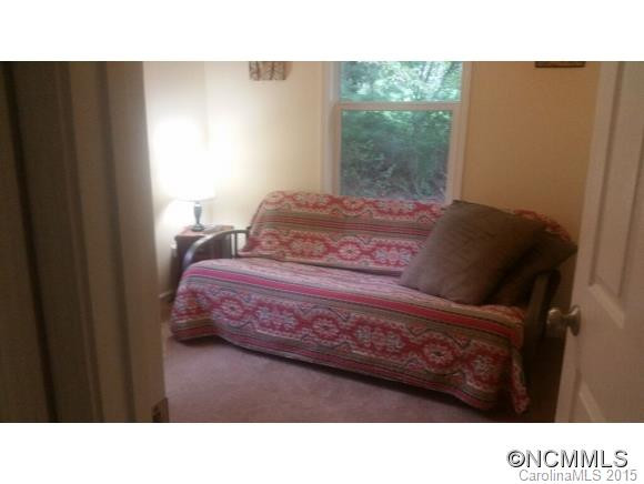 28 Haw Creek Circle - Photo 7