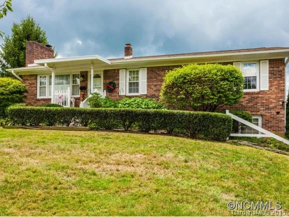403 Crest Road