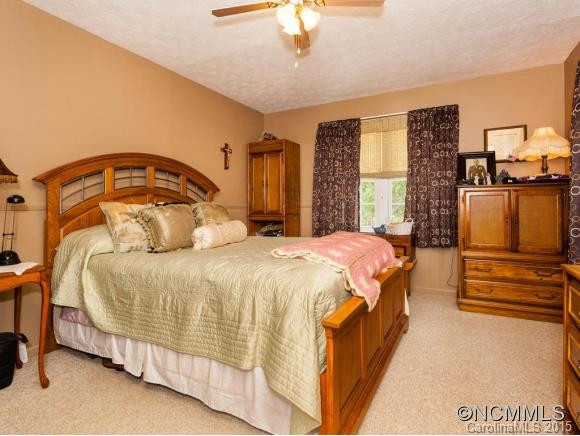 403 Crest Road - Photo 9
