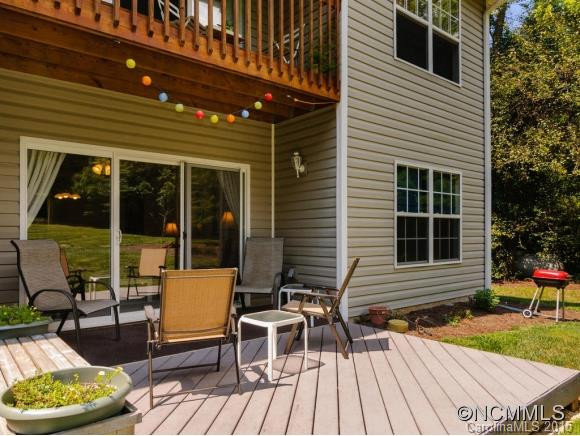 301 Waters Edge Drive - Photo 2