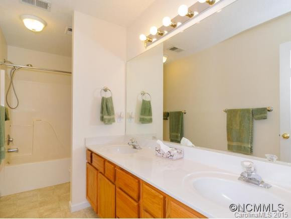 301 Waters Edge Drive - Photo 12