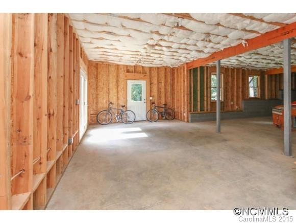 83 Oak Hollow Drive - Photo 14