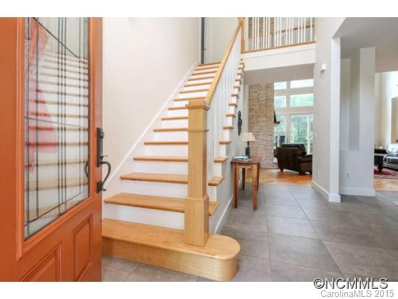83 Oak Hollow Drive - Photo 3