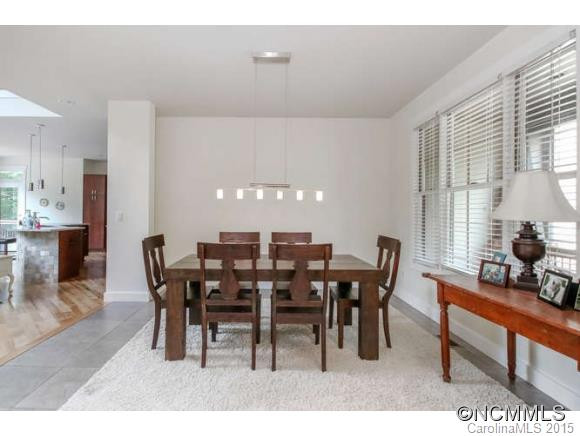 83 Oak Hollow Drive - Photo 4