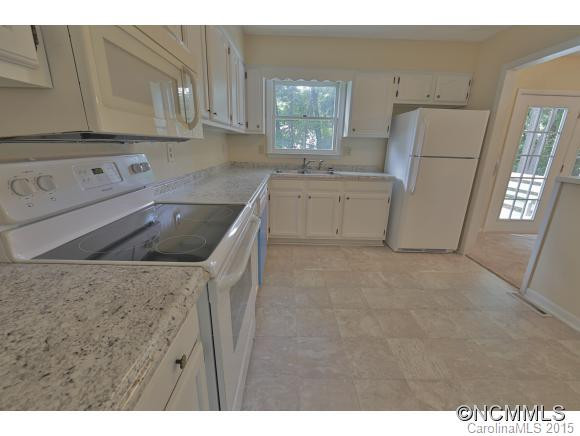 11 Wells Avenue - Photo 6
