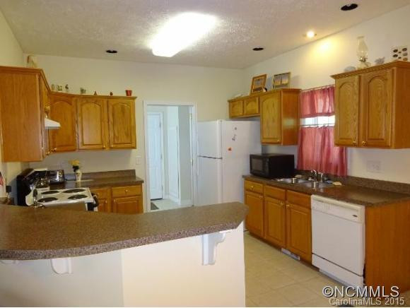 429 Sassafras Drive - Photo 4
